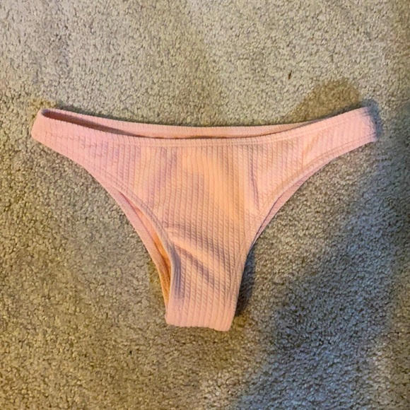 Women’s bathing suit - Picture 1 of 1